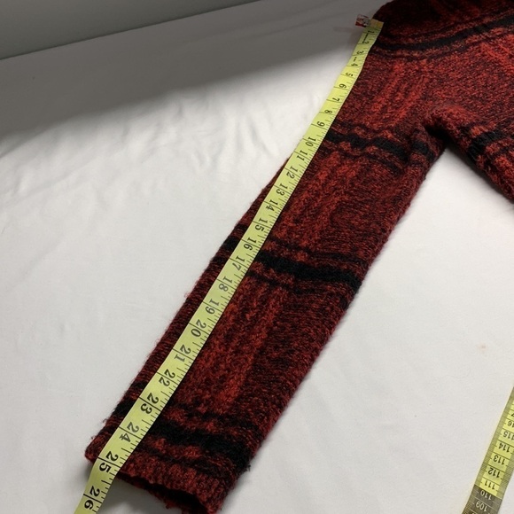 Northern Reflections Plaid Sweater Full Zipper Size Large Red and Black - Picture 8 of 10